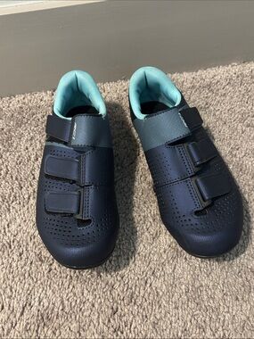 Shimano Women's Navy Athletic Shoes with Mint Lining